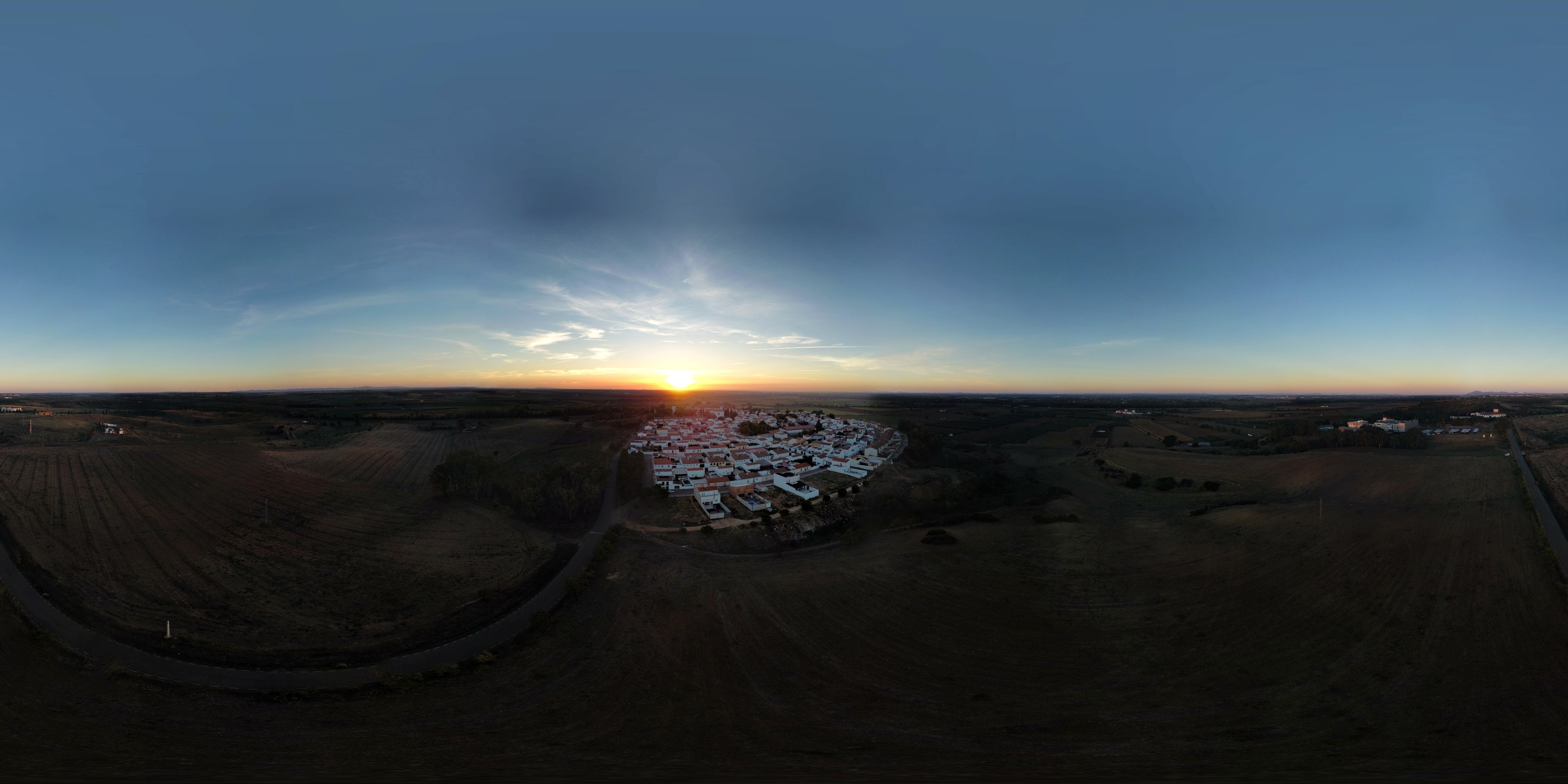 Amanecer en Guadajira.