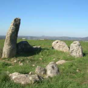 Dolmen De Piedra Hincada