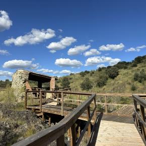 Molino sobre el rio.
