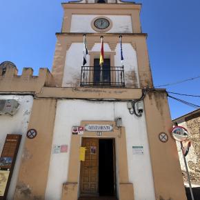 Town hall building.